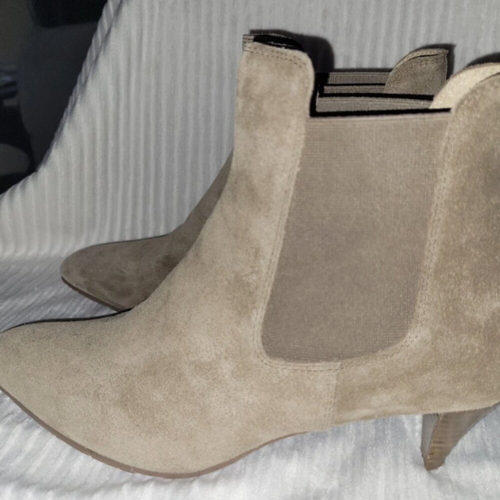 Pedro Garcia Spain Amara BeigeSuede Ankle Boot KittenHeel Bootie Sz EU38.5/US8.5